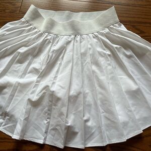 Garage high rise tennis skirt 🎾